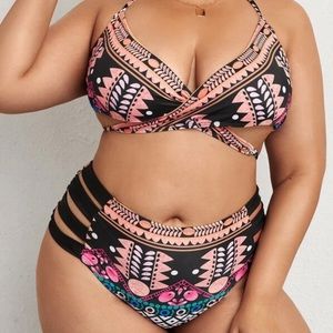 Plus Geo Print Halter Bikini NWOT